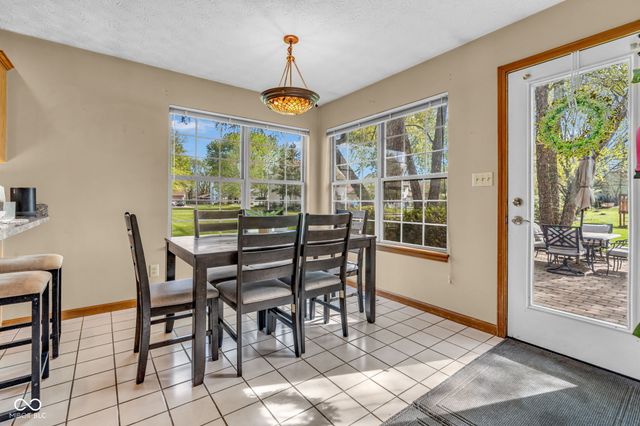 1389 Macintosh Drive, Avon, IN 46123