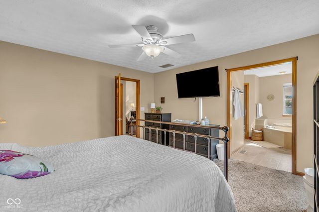 1389 Macintosh Drive, Avon, IN 46123