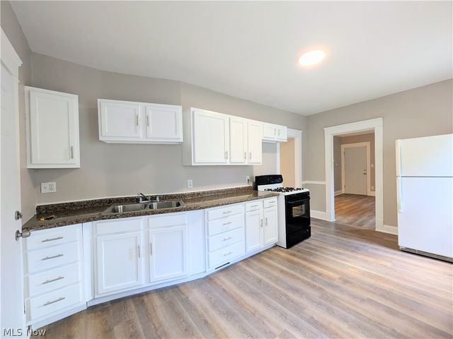 2818 E 119th Street, Cleveland, OH 44120