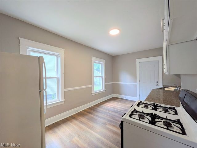 2818 E 119th Street, Cleveland, OH 44120