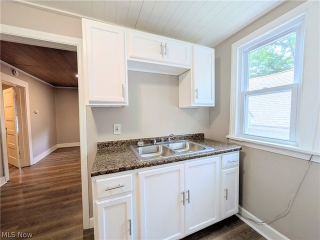 2818 E 119th Street, Cleveland, OH 44120