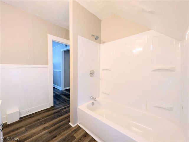 2818 E 119th Street, Cleveland, OH 44120