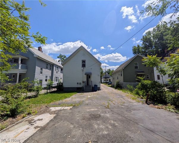2818 E 119th Street, Cleveland, OH 44120