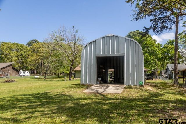 2914 Waterwood, Chandler, TX 75758