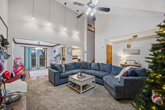 539 Scioto Meadows Boulevard, Grove City, OH 43123