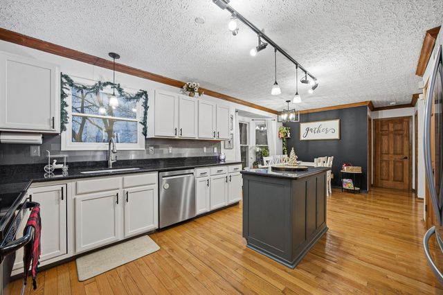 539 Scioto Meadows Boulevard, Grove City, OH 43123