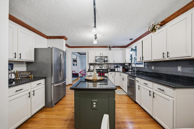 539 Scioto Meadows Boulevard, Grove City, OH 43123