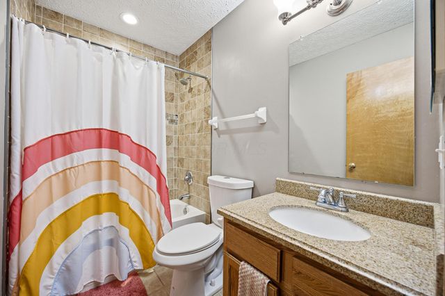 539 Scioto Meadows Boulevard, Grove City, OH 43123