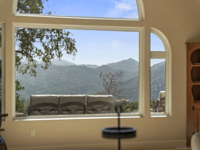 17922 Sierra Cielo Ln, Jamul, CA 91935