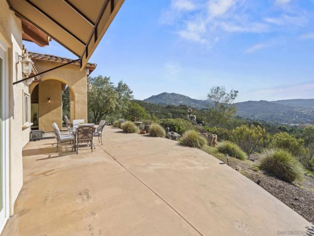 17922 Sierra Cielo Ln, Jamul, CA 91935