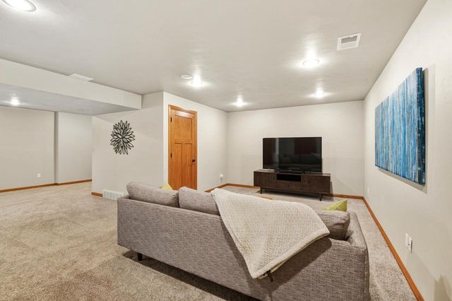 3090 BETH DRIVE, Green Bay, WI 54311