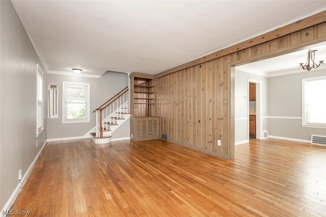 21901 Kennison Avenue, Euclid, OH 44123
