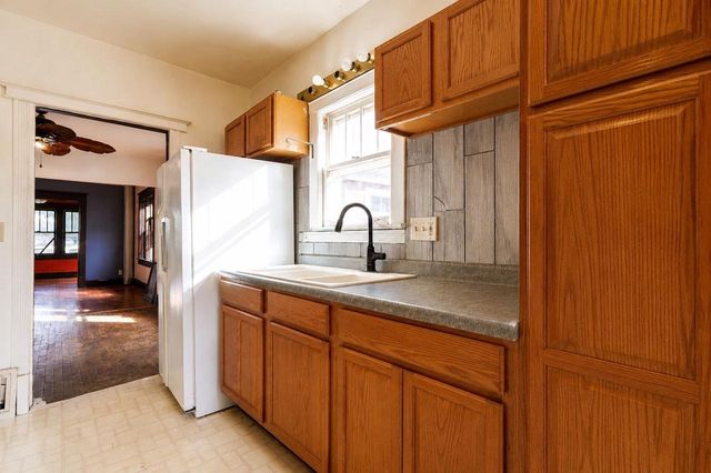 508 S JACKSON STREET, Green Bay, WI 54301