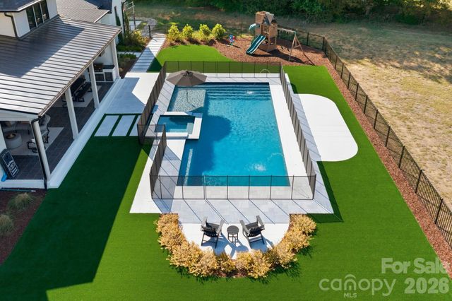 12851 Westmoreland Farm Road, Davidson, NC 28036