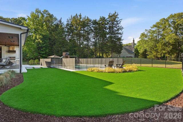 12851 Westmoreland Farm Road, Davidson, NC 28036