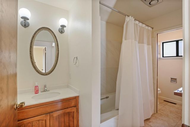 10753 Elkhorn Dr, Stockton, CA 95209