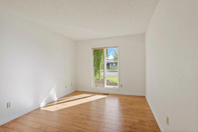 10753 Elkhorn Dr, Stockton, CA 95209