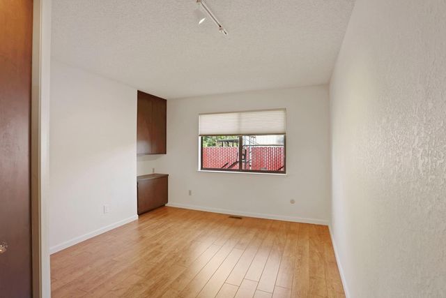 10753 Elkhorn Dr, Stockton, CA 95209