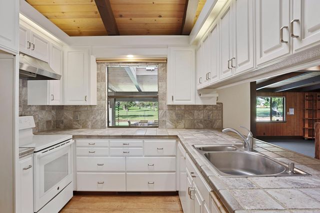 10753 Elkhorn Dr, Stockton, CA 95209