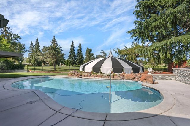 10753 Elkhorn Dr, Stockton, CA 95209