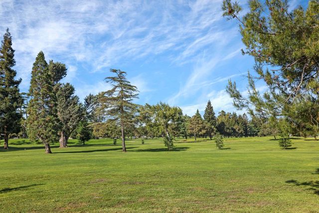 10753 Elkhorn Dr, Stockton, CA 95209