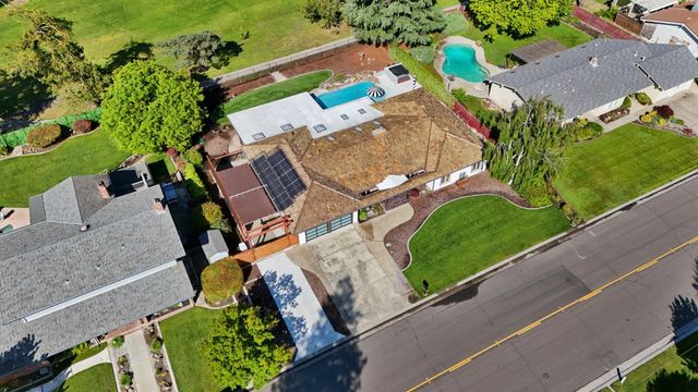 10753 Elkhorn Dr, Stockton, CA 95209