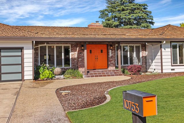 10753 Elkhorn Dr, Stockton, CA 95209