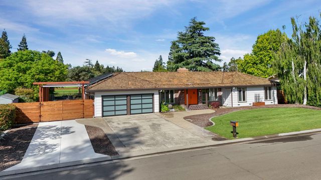 10753 Elkhorn Dr, Stockton, CA 95209