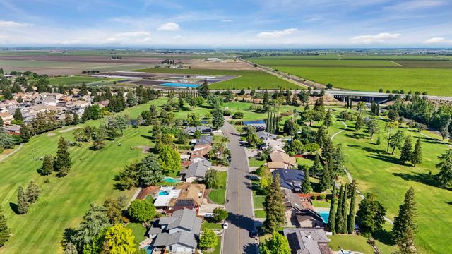 10753 Elkhorn Dr, Stockton, CA 95209