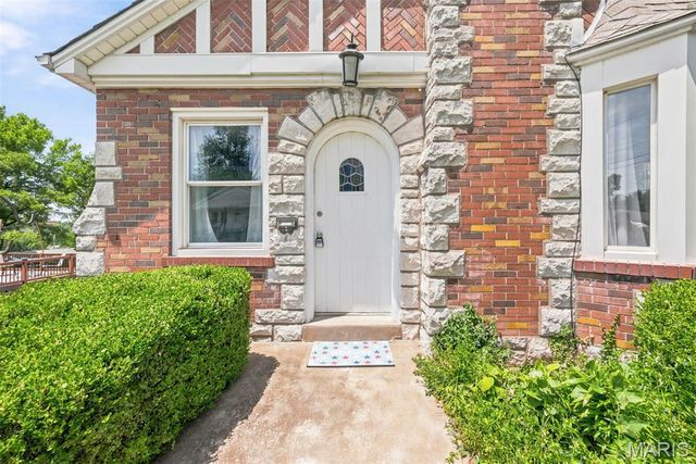 2637 Melvin Avenue, Brentwood, MO 63144