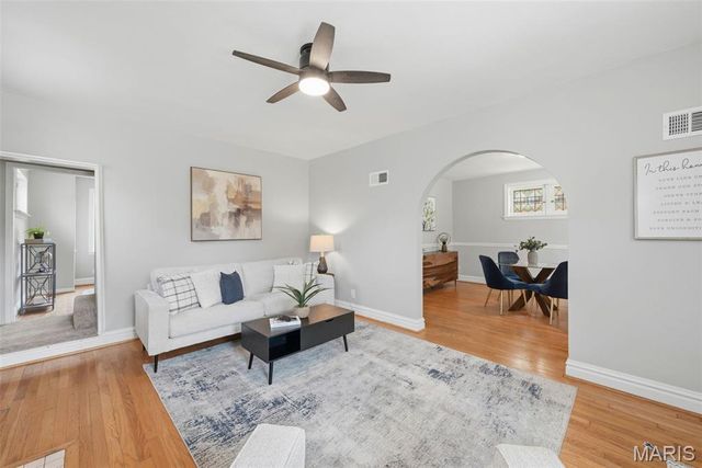 2637 Melvin Avenue, Brentwood, MO 63144