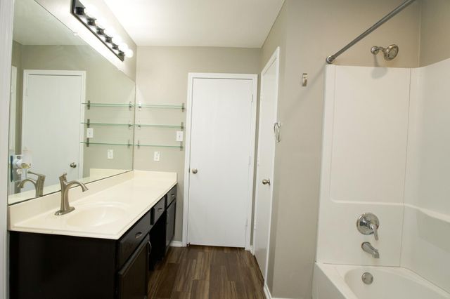 2710 Sockeye Drive, Houston, TX 77045