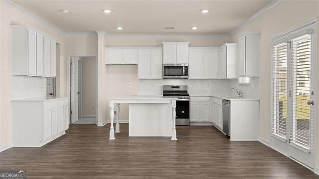 181 Sandy Oak Drive, Loganville, GA 30052