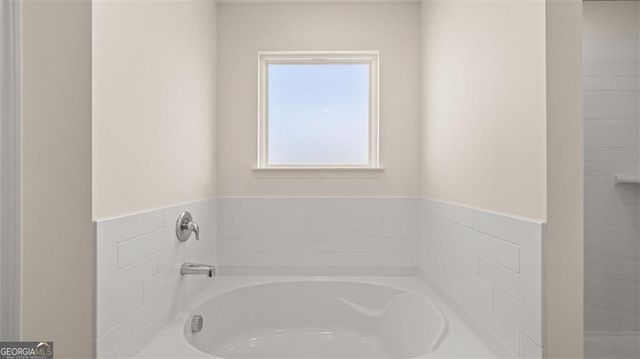 181 Sandy Oak Drive, Loganville, GA 30052