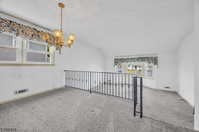 8 Von Steuben Ln, South Bound Brook Boro, NJ 08880