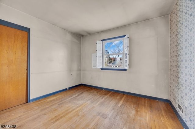 8 Von Steuben Ln, South Bound Brook Boro, NJ 08880