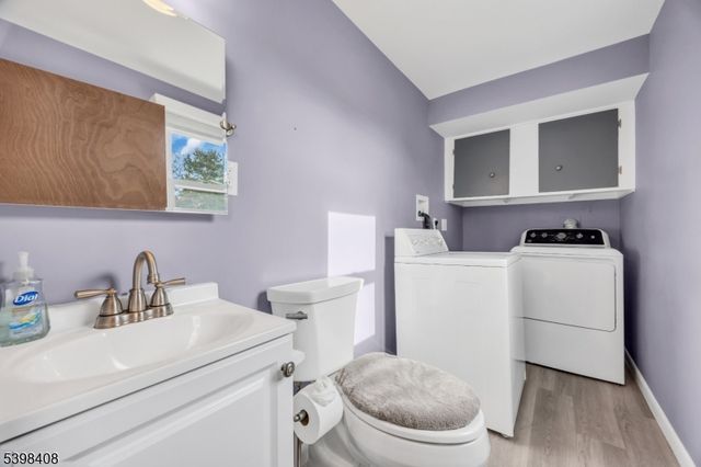 8 Von Steuben Ln, South Bound Brook Boro, NJ 08880