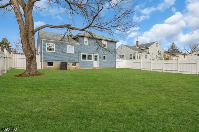 8 Von Steuben Ln, South Bound Brook Boro, NJ 08880