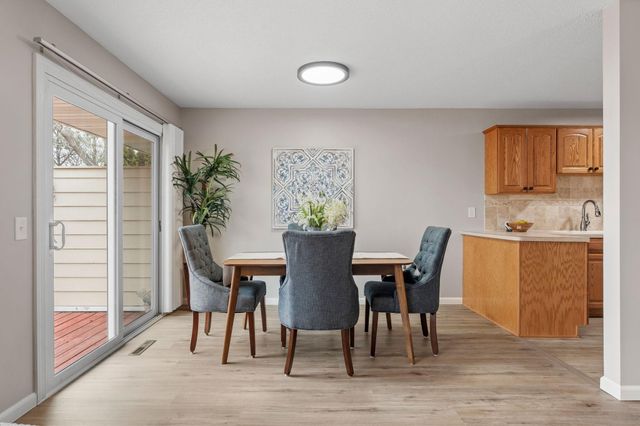 10512 Decatur Avenue S, Bloomington, MN 55438