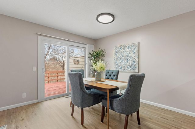 10512 Decatur Avenue S, Bloomington, MN 55438