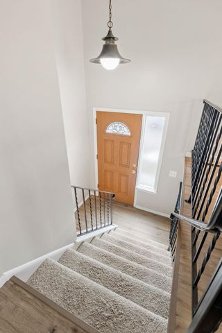 10512 Decatur Avenue S, Bloomington, MN 55438