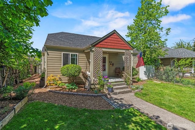 531 16th Avenue, Longview, WA 98632