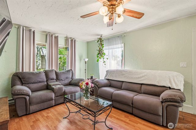 531 16th Avenue, Longview, WA 98632