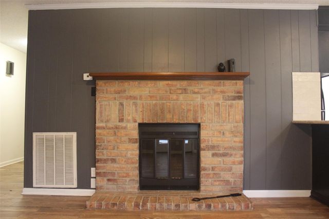 265 Wayne Drive, Clute, TX 77531