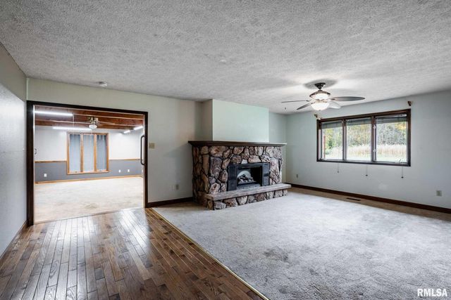 1718 RUSSELL Road, West Frankfort, IL 62896