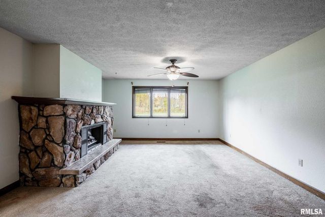 1718 RUSSELL Road, West Frankfort, IL 62896