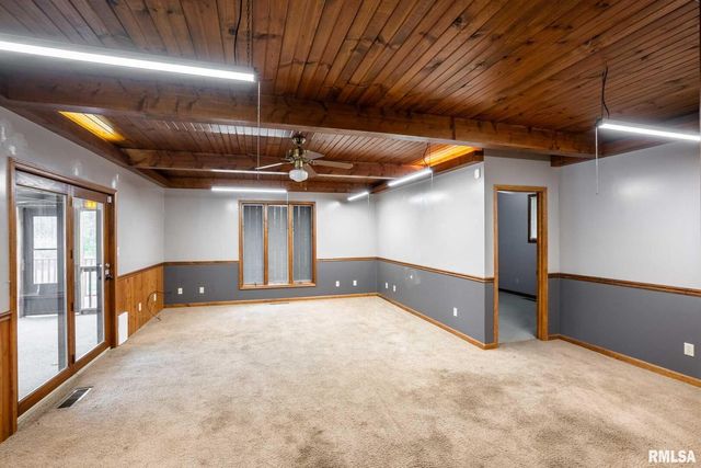 1718 RUSSELL Road, West Frankfort, IL 62896