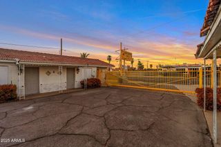 1945 W VAN BUREN Street, Phoenix, AZ 85009