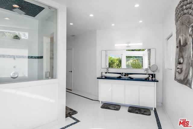 11955 Pinnacle Place, Beverly Hills, CA 90210