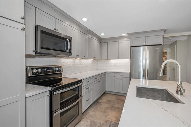 140 Musquash Road, Hudson, NH 03051